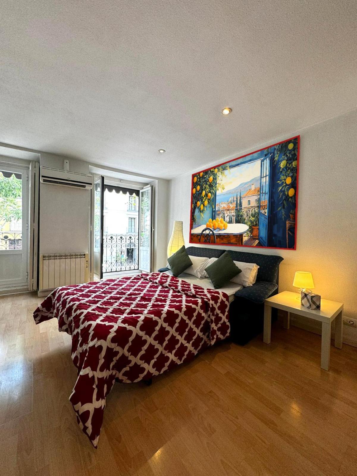 Prado Atocha Apartaments Мадрид Екстер'єр фото